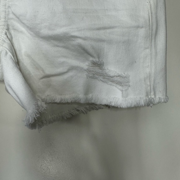 AE High-Waisted Denim Midi white shorts size 6 - Picture 14 of 15